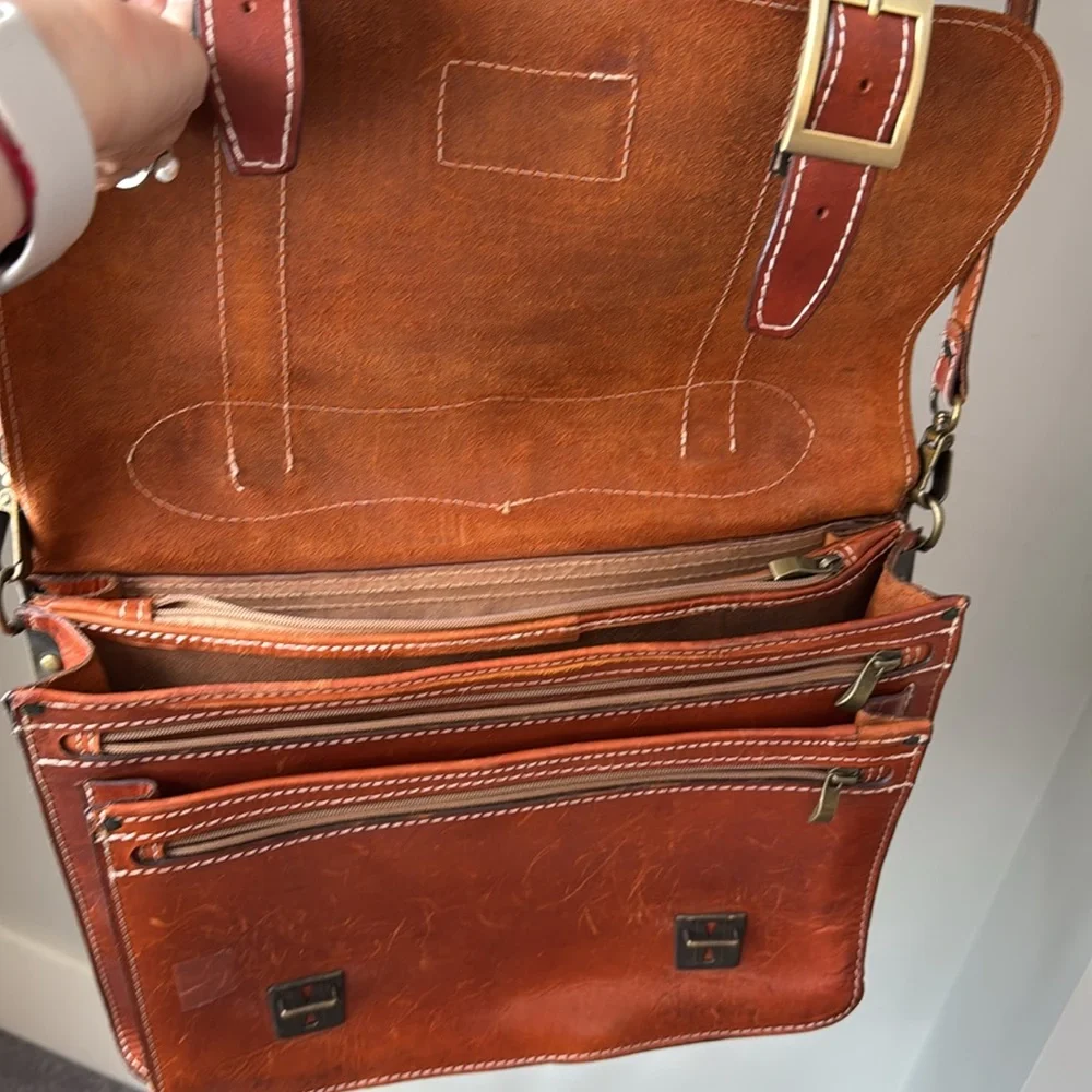 Heavy Leather Brief Case Media Bag EUC